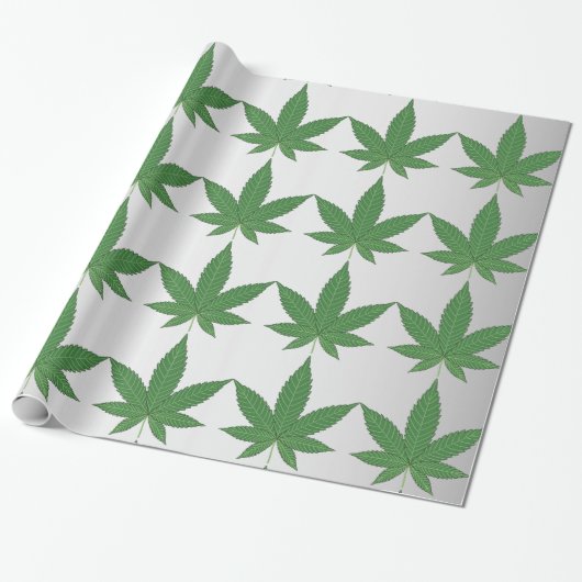 Weed Leaf on Silver Foiled Look Personalized Cadeaupapier (Uitgerold)