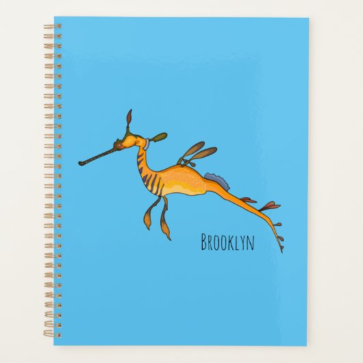 Weedy seadragon cartoon illustration planner (Voorkant)