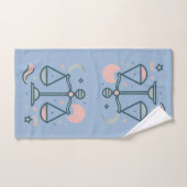 Weegschaal, abstract ontwerp van het sterrenbeeld bad handdoek (Handdoek)