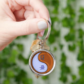 Weegschaal & Houtos Sleutelhanger (Hand)