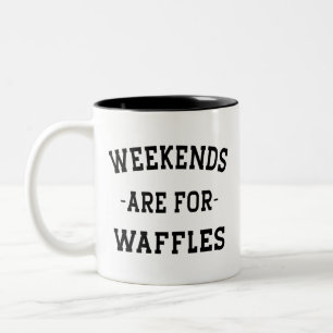 Weekends zijn voor wafels tweekleurige koffiemok