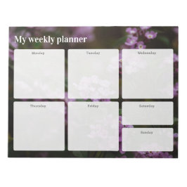 Weekplanner met sombere paarse bloem notitieblok