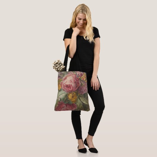 weelderig Antiek Roos Tote Bag (Op model)