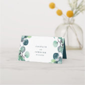 Weelderig groen en eucalyptus bruiloft gevouwen plaatskaartje (Achterkant)