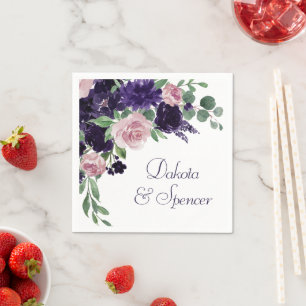 weelderige bloesems   Paarse en roze rozenboeket Servet