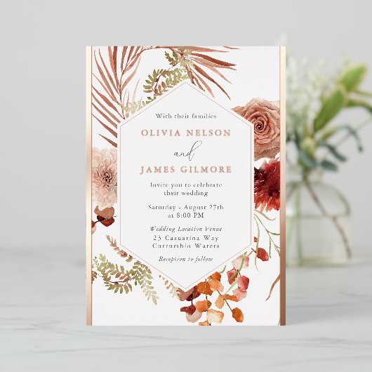 Weelderige Boheemse Bloemen Lijst bruiloft Roos Go Folie Uitnodiging (Staand Voorkant)