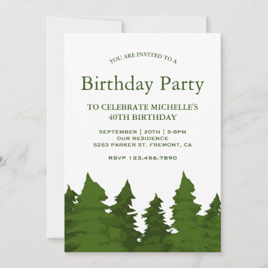 Weelderige groene dennenbomen bos verjaardagsfeest kaart (Voorkant)