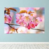 Weelderige Kersenbloesems In De Lentetuin Canvas Afdruk (Insitu (Houten vloer))