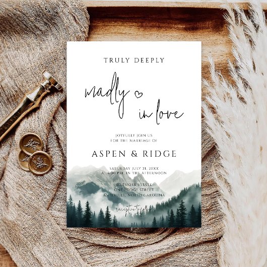 Weelderige Pieken Mistig Bos Waterverf Bruiloft Kaart