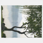Weeping Willow Mountain Uitzicht Fleece Deken (Voorkant (Horizontaal))