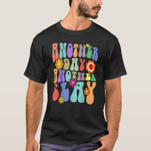 Weer een dag een andere leegroovy geïnspireerd als t-shirt