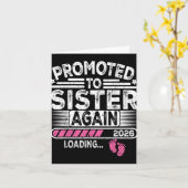 Weer gepromoveerd tot zuster Est. 2026 Loading Fun Kaart (Gele Bloem)