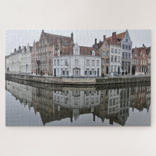 Weergaven van de gebouwen in de rivierwaterloop legpuzzel