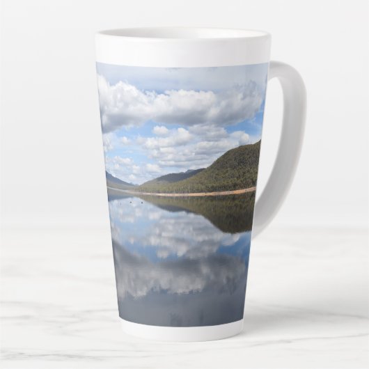 Weerkaatste Grampians Latte Mok (Rechterhoek)