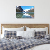 Weerspiegeling op Lake Louise - Banff NP, Canada Canvas Afdruk (Insitu (Slaapkamer))