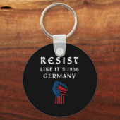 Weersta alsof het 1938 Duitsland Viral Apparel - O Sleutelhanger (Voorkant)