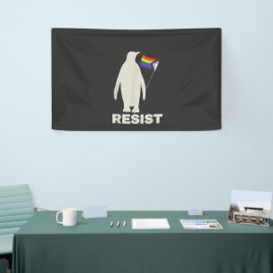 Weersta Penguin Tarieven tegen LGBT Anti Trump Spandoek