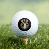 Weersta Penguins Activisme Protest Tariffs Retro Golfballen (Insitu Shirt)