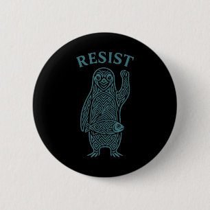 Weersta Pinguïns Activisme Graphic Wij staan met P Ronde Button 5,7 Cm