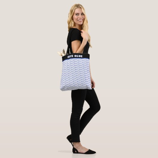 weerstaan tote bag (Op model)