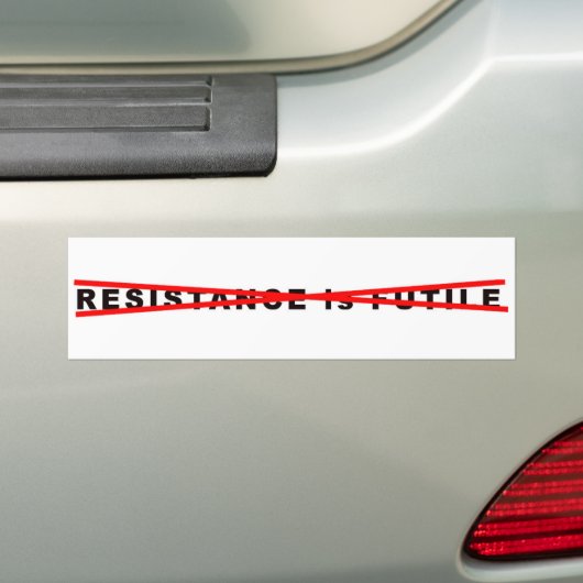 Weerstand is geen futiele bumpersticker (Op auto)
