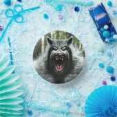 Weerwolf die de hele dorp papieren schalen at papieren kommen (Feest)