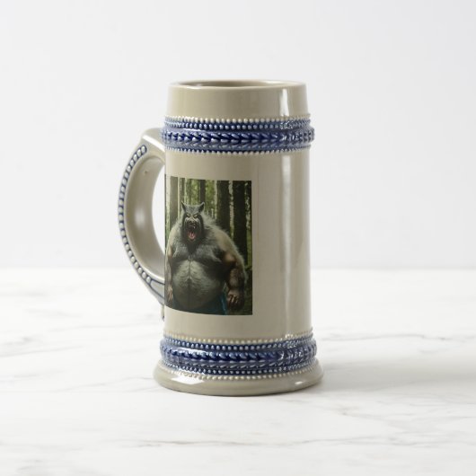 Weerwolf die het hele dorp heeft opgegeten bierpul (Voorkant links)