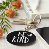 Wees aardig hart sleutelhanger (Zijkant)