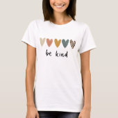 Wees Aardig Multikleur Hartjes T-Shirt (Voorkant)