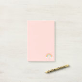 Wees aardig – Positiviteit in regenboogpastel Post-it® Notes (Op bureau)