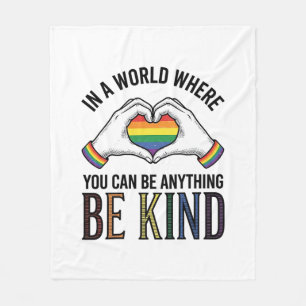 Wees Aardig Regenboog Hart Handen Vintage Vector O Fleece Deken
