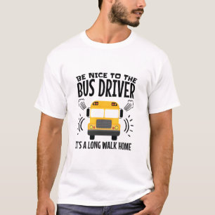 Wees aardig tegen de busbestuurder Het is een lang T-shirt
