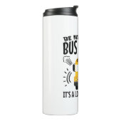 Wees aardig tegen de busbestuurder Het is een lang Thermosbeker (Gedraaid links)