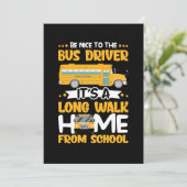 Wees aardig tegen de busbestuurder save the date (Staand voorkant)