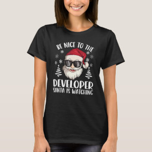 Wees aardig tegen de ontwikkelaar die de kerstman t-shirt