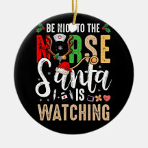 Wees aardig tegen de verpleegster die Kerstmis kij