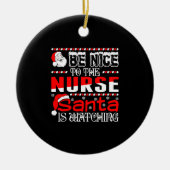 Wees aardig tegen de verpleegster. keramisch ornament (Voorkant)