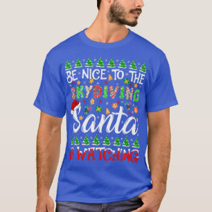 Wees aardig tegen Skydiving Santa kijkt naar Skydi T-shirt