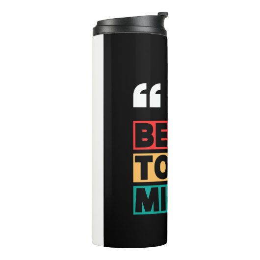 Wees aardig voor je thermosbeker (Gedraaid links)