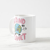 Wees aardig voor onze planeet 💚 koffiemok (Voorkant links)