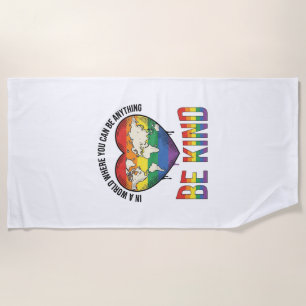 Wees aardig Wereld Hart Regenboog Vector T-Shirt O Strandlaken