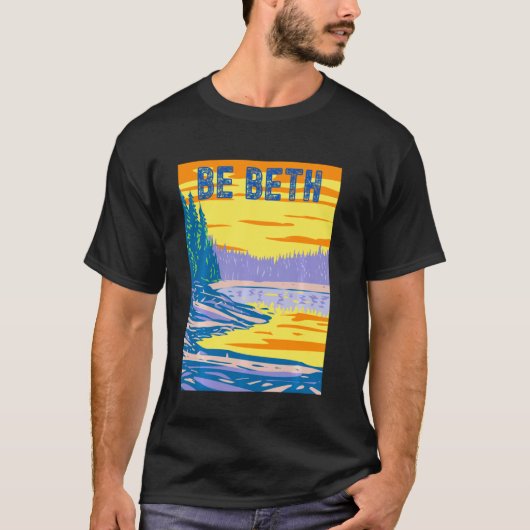 Wees Beth Yellowstone op de achtergrond T-shirt (Voorkant)