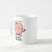 Wees bij Peach Funny Fruit Pun Koffiemok (Voorkant links)