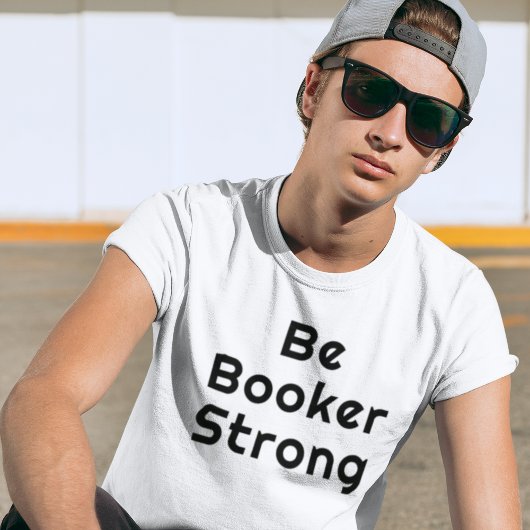 Wees Booker Sterk T-shirt