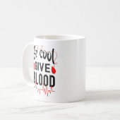 Wees cool Geef bloed, doneer modern bloed Koffiemok (Voorkant links)