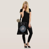 Wees de godin tote bag (Op model)