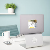 Wees een ananas sticker (Laptop op bureau)