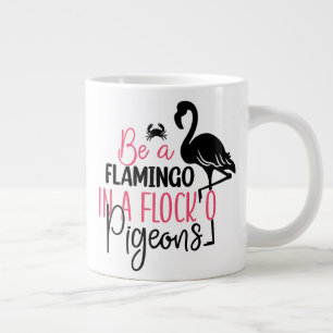 Wees een flamingo in een kudde duiven-27308 grote koffiekop