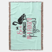 Wees een flamingo in een kudde duiven deken (Voorkant Verticaal)