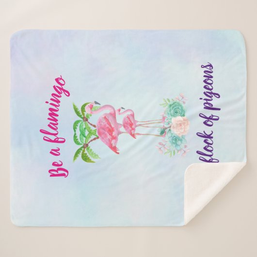 Wees een Flamingo in een kudde duiven Sherpa Deken (Voorkant (horizontaal))